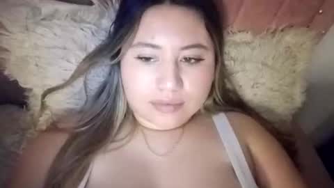 Snapshot of eimy_collin chatting on 11, 5, 2026 EIMY MODEL INDEPENDENT online show from 11, 5, 2026