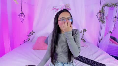 Snapshot of eimy_rosse18 chatting on 27, 4, 2026 eimy_rosse18 online show from 27, 4, 2026