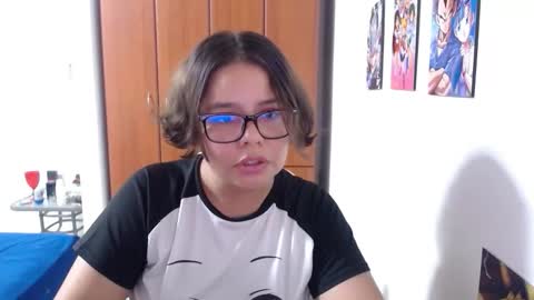 eimy_saenzz online show from 25, 10, 2025