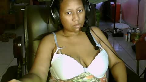Snapshot of eirondra_valeen chatting on 1, 4, 2026 Eirondra Valeen online show from 1, 4, 2026