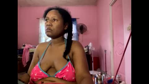 Snapshot of eirondra_valeen chatting on 8, 4, 2026 Eirondra Valeen online show from 8, 4, 2026