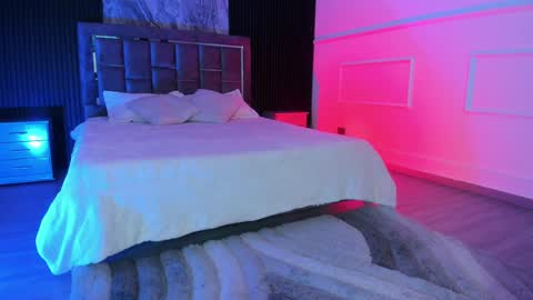 Eiryn Raven online show from 9, 4, 2026