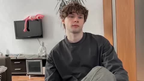 Eitan online show from 8, 3, 2025