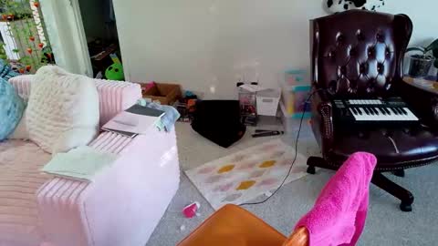 ejrabloom online show from 17, 3, 2026