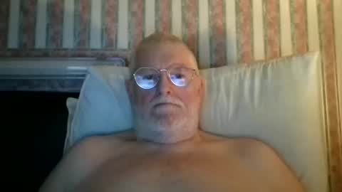 Snapshot of eketman1964 chatting on 4, 11, 2025 eketman1964 online show from 4, 11, 2025