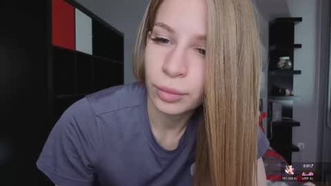 Snapshot of el1s_evans chatting on 1, 6, 2026 please read my bio there is information about private shows and about my personality online show from 1, 6, 2026