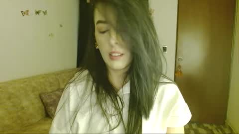 Snapshot of ela_3611 chatting on 19, 4, 2026 ela_3611 online show from 19, 4, 2026
