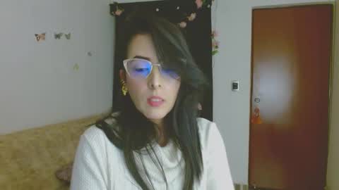 Snapshot of ela_3611 chatting on 29, 4, 2026 ela_3611 online show from 29, 4, 2026