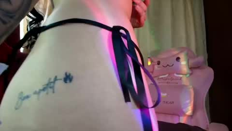 Snapshot of ela_foxyy chatting on 13, 4, 2026 ELA online show from 13, 4, 2026