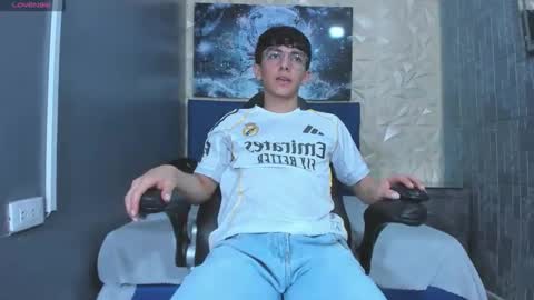 Snapshot of elangiraldo chatting on 3, 5, 2026 Elan Giralon online show from 3, 5, 2026