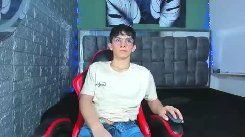 Snapshot of elangiraldo chatting on 9, 5, 2026 Elan Giralon online show from 9, 5, 2026