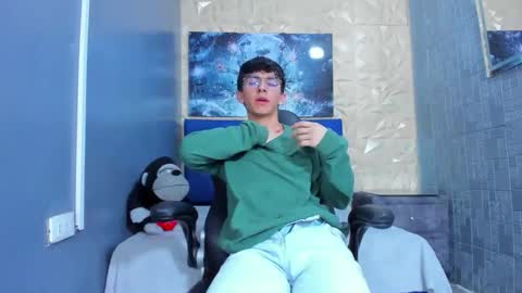 Snapshot of elangiraldo chatting on 17, 5, 2026 Elan Giralon online show from 17, 5, 2026