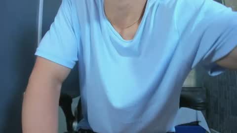 Snapshot of elangiraldo chatting on 19, 6, 2026 Elan Giralon online show from 19, 6, 2026