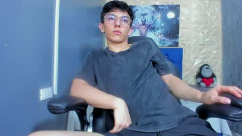 Snapshot of elangiraldo chatting on 23, 6, 2026 Elan Giralon online show from 23, 6, 2026