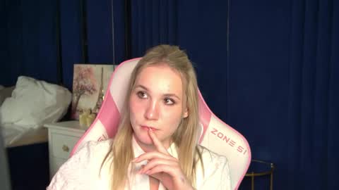 elaravoltage online show from 28, 4, 2026