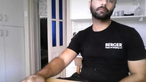 daniel18cmx online show from 15, 4, 2026