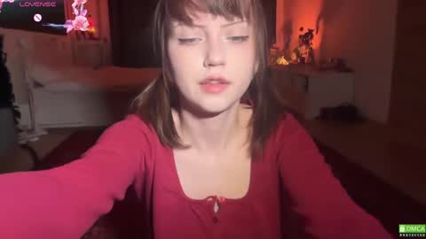 Snapshot of electric_woman chatting on 10, 4, 2026 Aleksa online show from 10, 4, 2026