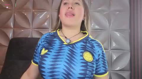 Snapshot of eleecttraa_12 chatting on 17, 6, 2026 Electra online show from 17, 6, 2026