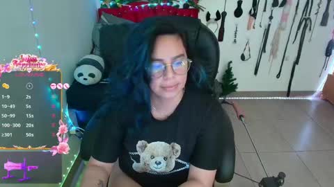 Snapshot of elektra_32 chatting on 9, 5, 2026 elektra online show from 9, 5, 2026