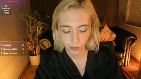 Snapshot of elen__moore chatting on 16, 5, 2026 Elen online show from 16, 5, 2026