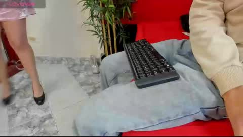 Elena  Derek online show from 26, 12, 2024