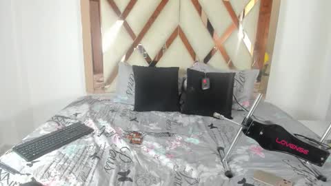 Elena online show from 12, 2, 2026