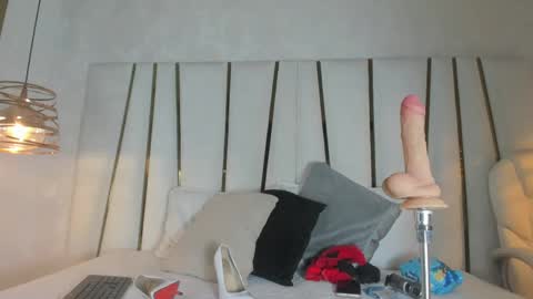 Snapshot of elena_mature chatting on 20, 4, 2026 Elena online show from 20, 4, 2026