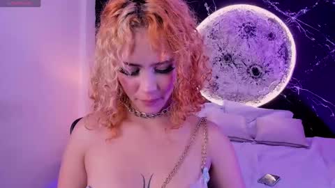 Snapshot of elena_rosse chatting on 3, 3, 2025 Elena online show from 3, 3, 2025