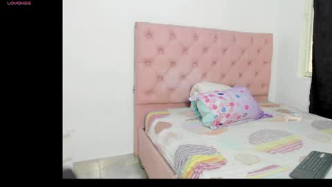 Snapshot of elettra_parisi19 chatting on 29, 5, 2026 elettra_parisi19 online show from 29, 5, 2026