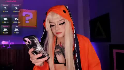 Snapshot of elettra_roux chatting on 27, 6, 2026 ELETTRA online show from 27, 6, 2026