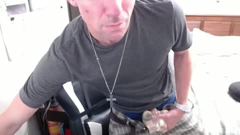 Snapshot of elevatetlb chatting on 4, 10, 2025 Walker online show from 4, 10, 2025