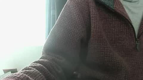 elfyonee online show from 1, 1, 2025