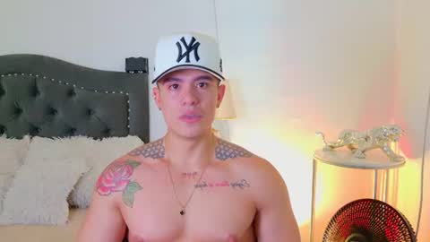 Snapshot of elian_craiggggg chatting on 17, 6, 2026 Elian online show from 17, 6, 2026