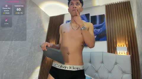 Elian Julian online show from 1, 12, 2025