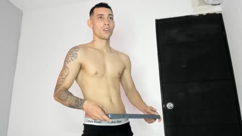 elier_jhonson1 online show from 14, 2, 2026