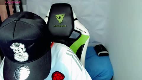 Snapshot of elii_797 chatting on 17, 12, 2024 bby-santy online show from 17, 12, 2024