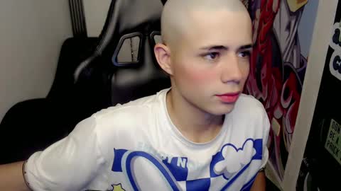 Snapshot of elii_797 chatting on 25, 1, 2025 bby-santy online show from 25, 1, 2025