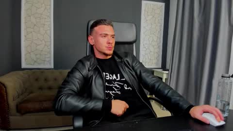 Snapshot of elijahthorne chatting on 17, 3, 2026 ElijahThorne online show from 17, 3, 2026