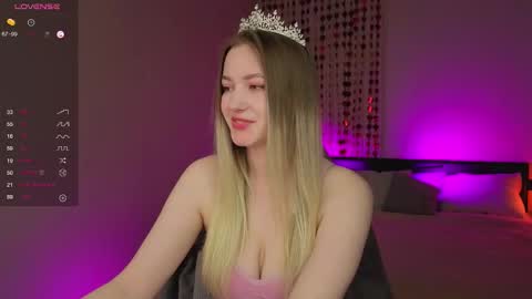 Elina online show from 10, 3, 2026