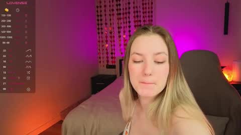 Elina online show from 13, 3, 2026