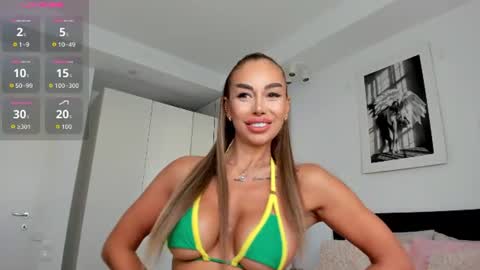 Snapshot of elinamoon_ chatting on 23, 7, 2026 Elina online show from 23, 7, 2026