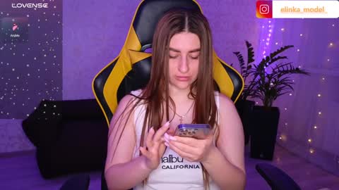 Elina online show from 9, 12, 2024