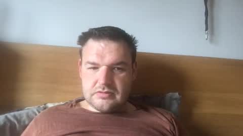 Snapshot of eliot26 chatting on 28, 4, 2026 e26 online show from 28, 4, 2026