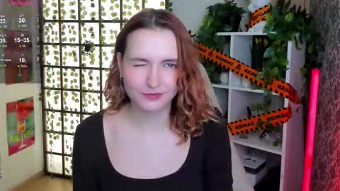 Snapshot of elis_cherry chatting on 25, 10, 2025 Elis  online show from 25, 10, 2025