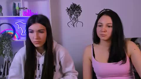 Snapshot of elis_sunny chatting on 9, 2, 2026 elis_sunny online show from 9, 2, 2026