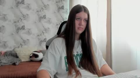 Snapshot of elisa_kollin chatting on 26, 6, 2026 Aletta Oushen online show from 26, 6, 2026