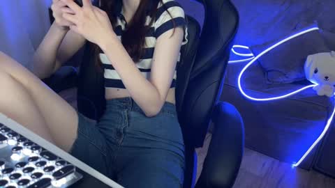 Snapshot of elisa_north chatting on 10, 2, 2025 Elisa North online show from 10, 2, 2025