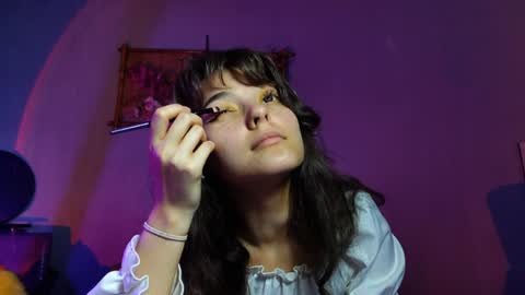 Elin online show from 5, 4, 2026