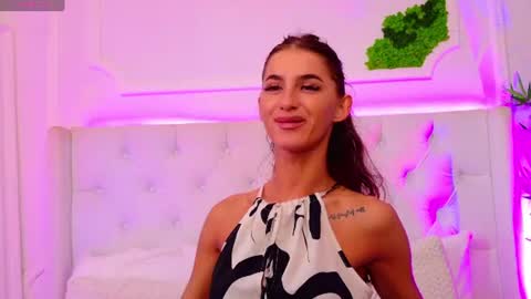 Snapshot of elisacharm chatting on 10, 6, 2026 ElisaCharm online show from 10, 6, 2026