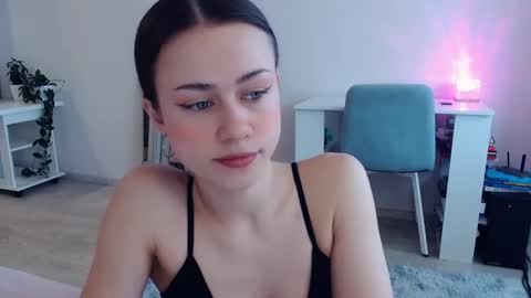 Snapshot of eliscuteblonde chatting on 6, 2, 2026 Elis online show from 6, 2, 2026